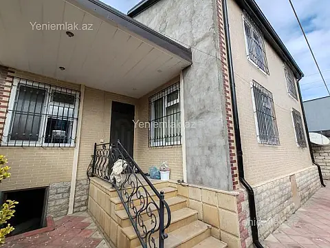 Satılır 4 otaqlı həyət evi 220 m²