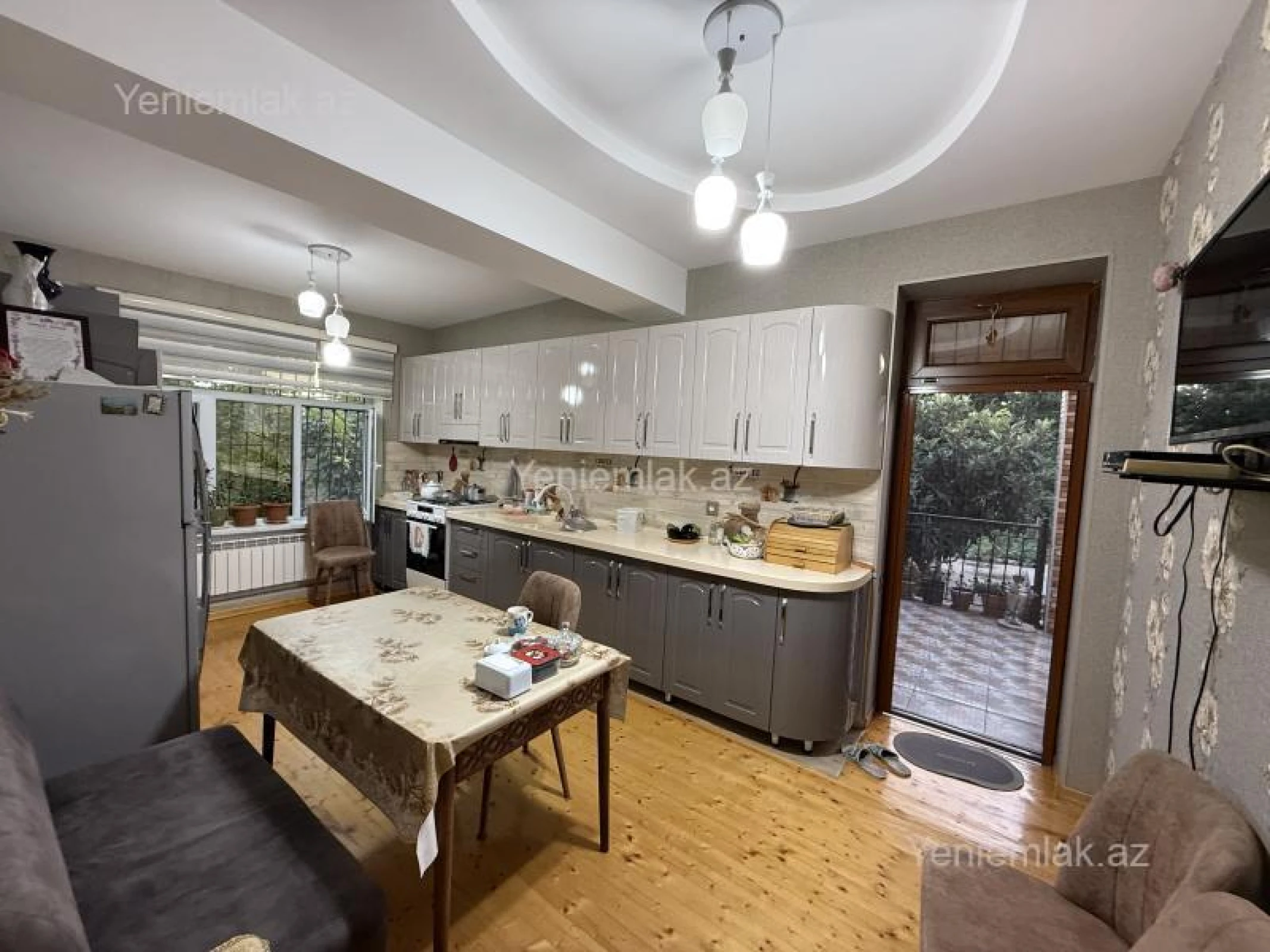 Satılır 4 otaqlı həyət evi 170 m²