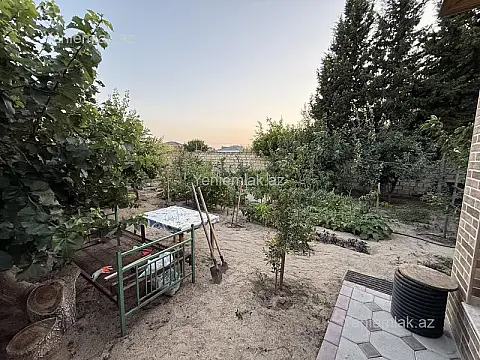 Satılır 4 otaqlı həyət evi 170 m²