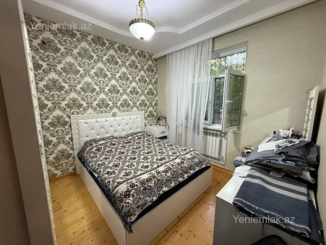 Satılır 4 otaqlı həyət evi 170 m²