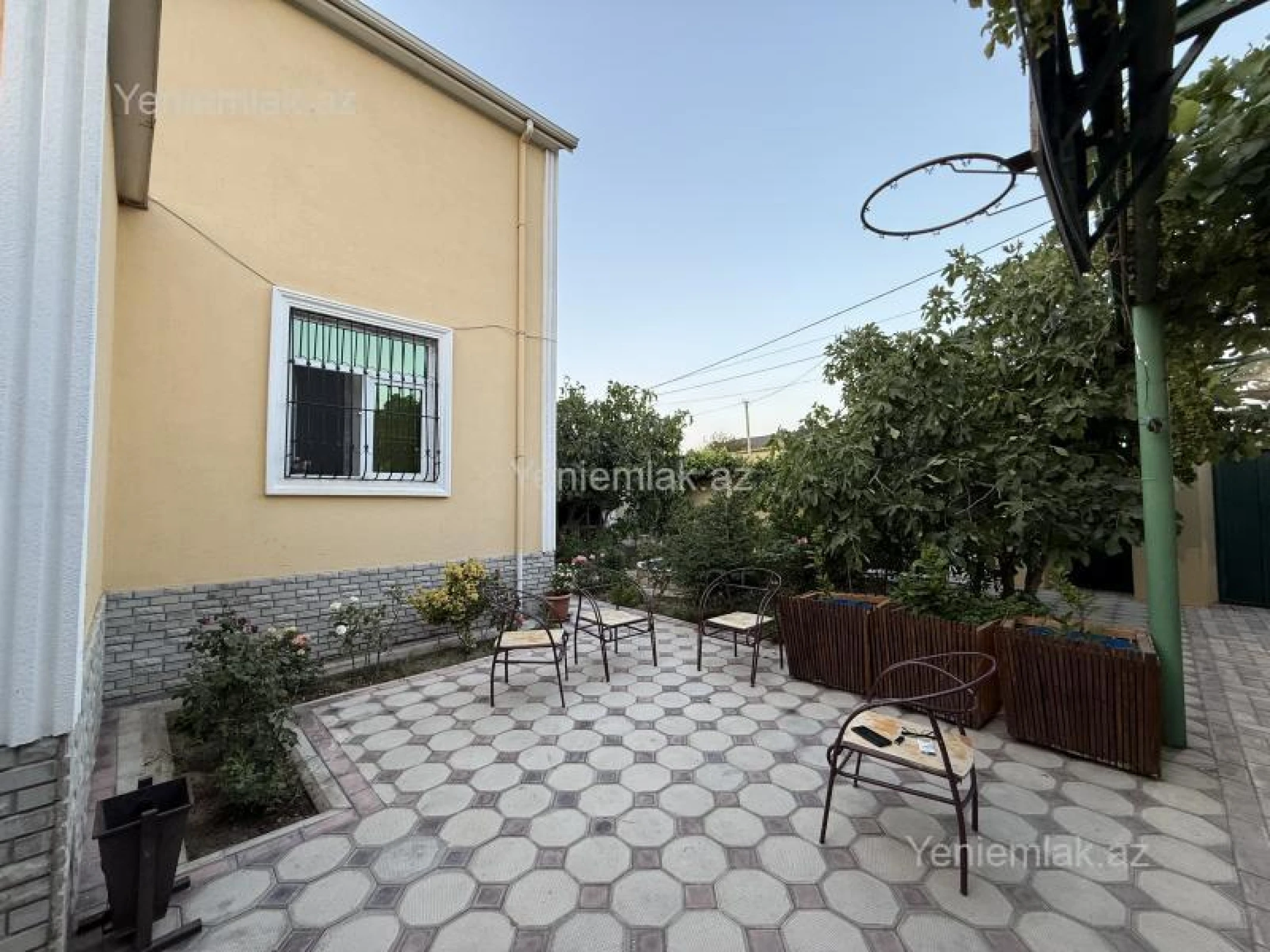 Satılır 4 otaqlı həyət evi 170 m²