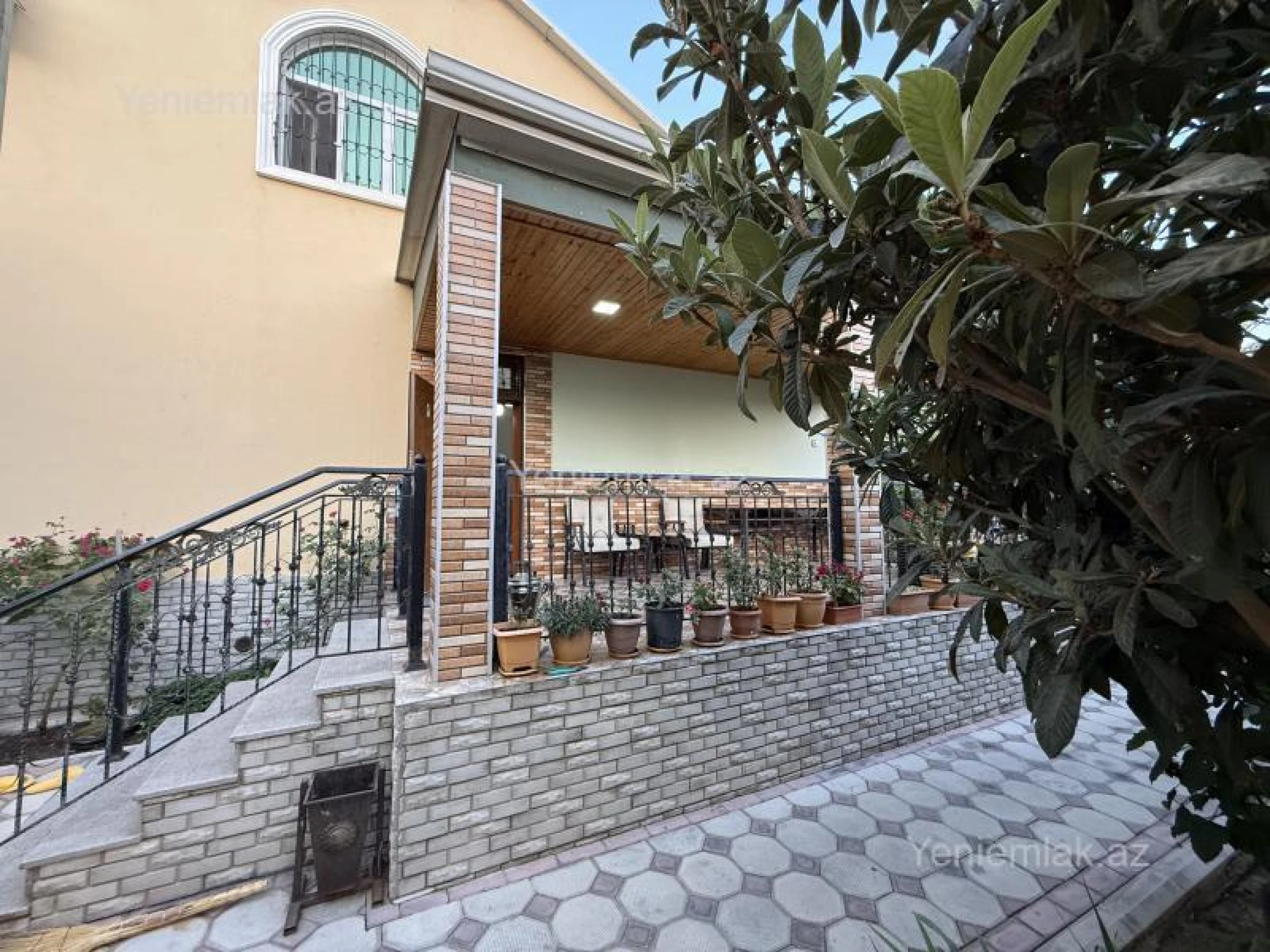 Satılır 4 otaqlı həyət evi 170 m²