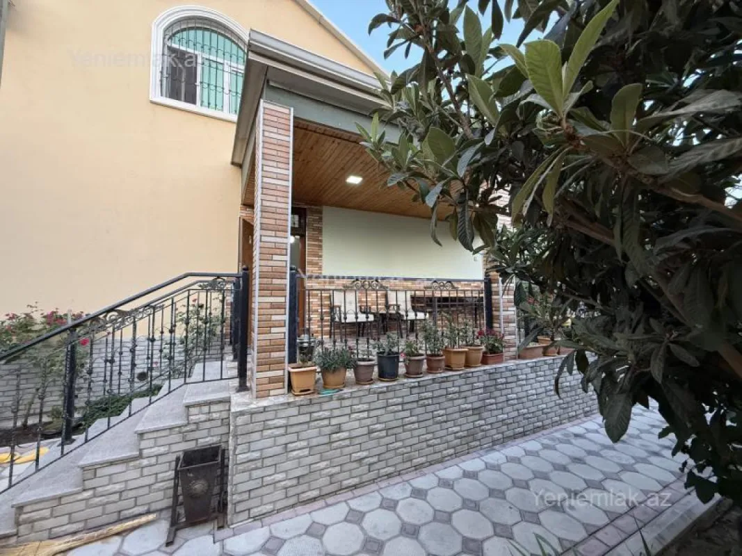 Satılır 4 otaqlı həyət evi 170 m²