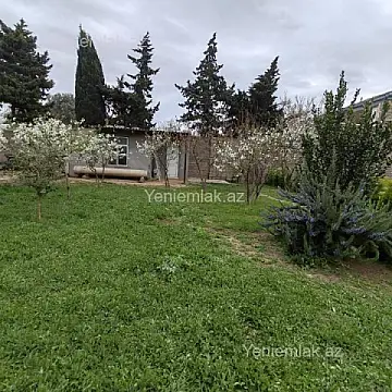 Satılır 5 otaqlı həyət evi 300 m²