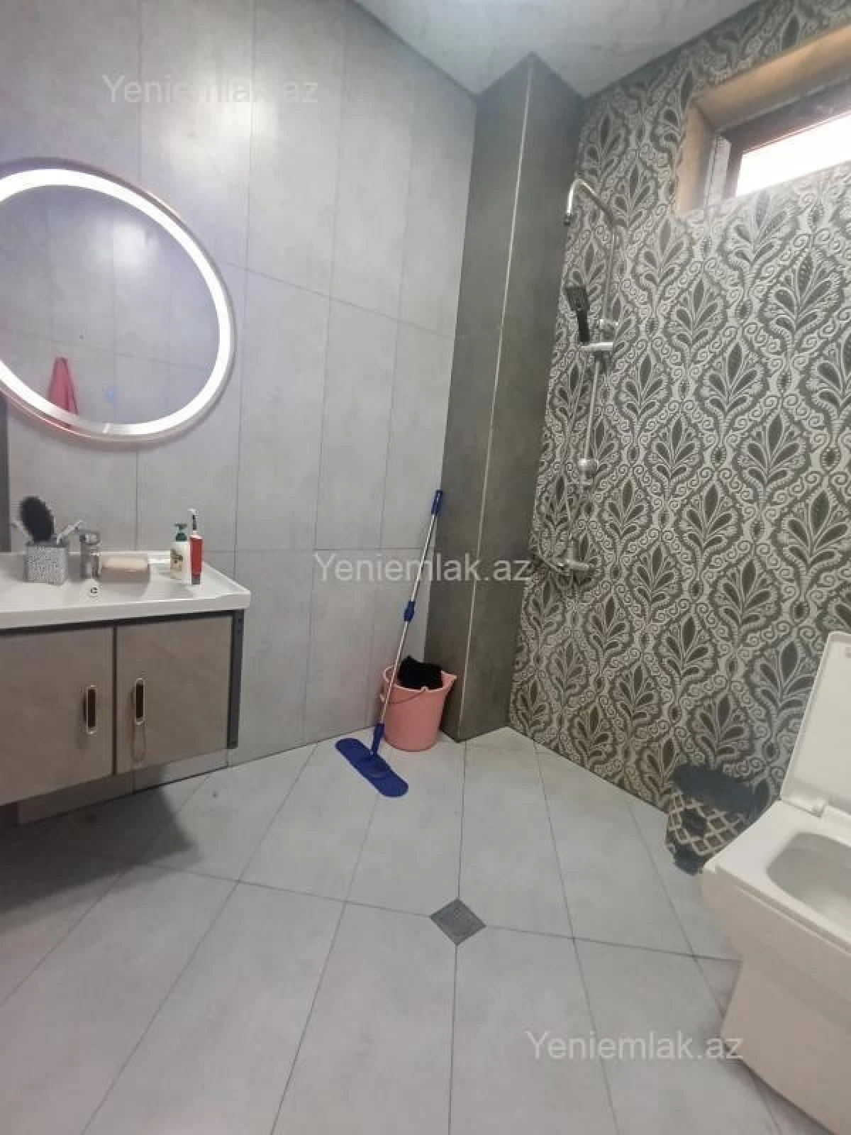 Satılır 4 otaqlı həyət evi 190 m²