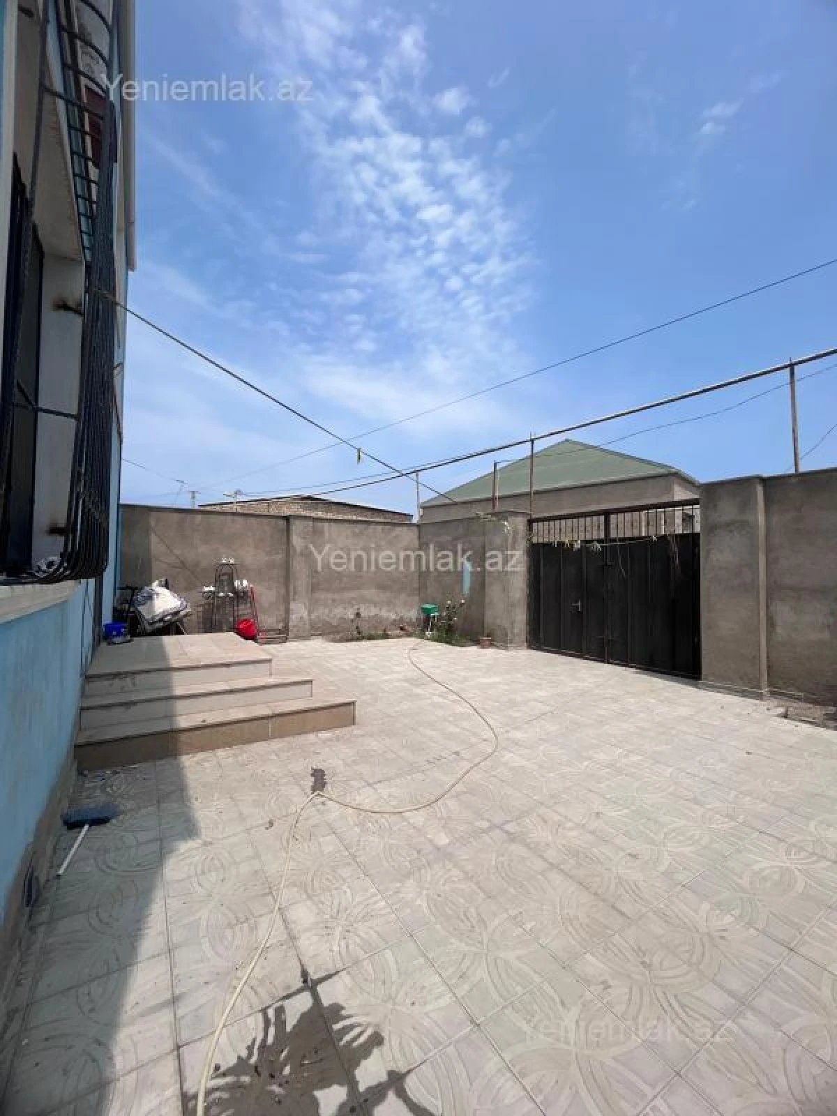 Satılır 4 otaqlı həyət evi 190 m²