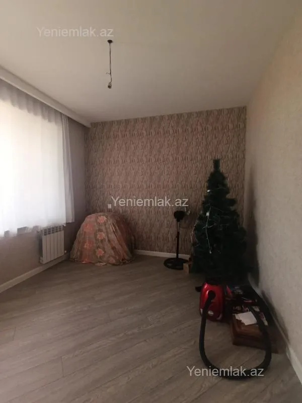 Satılır 4 otaqlı həyət evi 190 m²