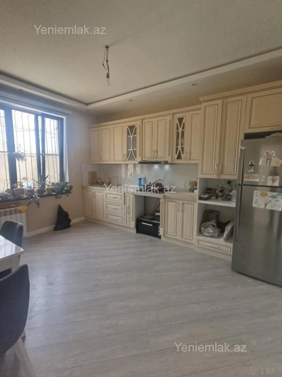 Satılır 4 otaqlı həyət evi 190 m²