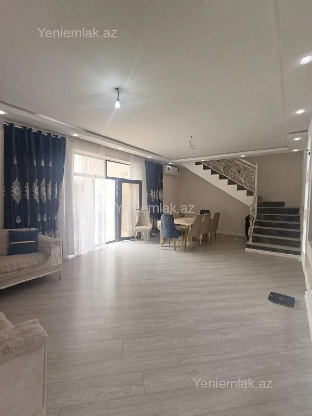 Satılır 4 otaqlı həyət evi 190 m²