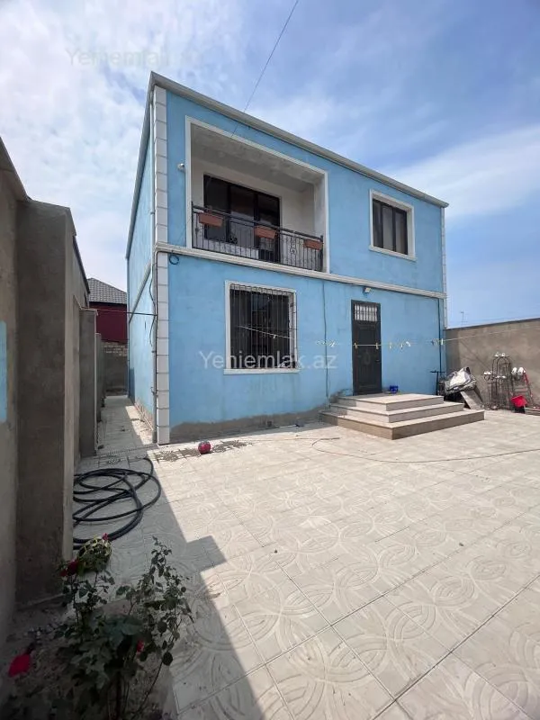 Satılır 4 otaqlı həyət evi 190 m²