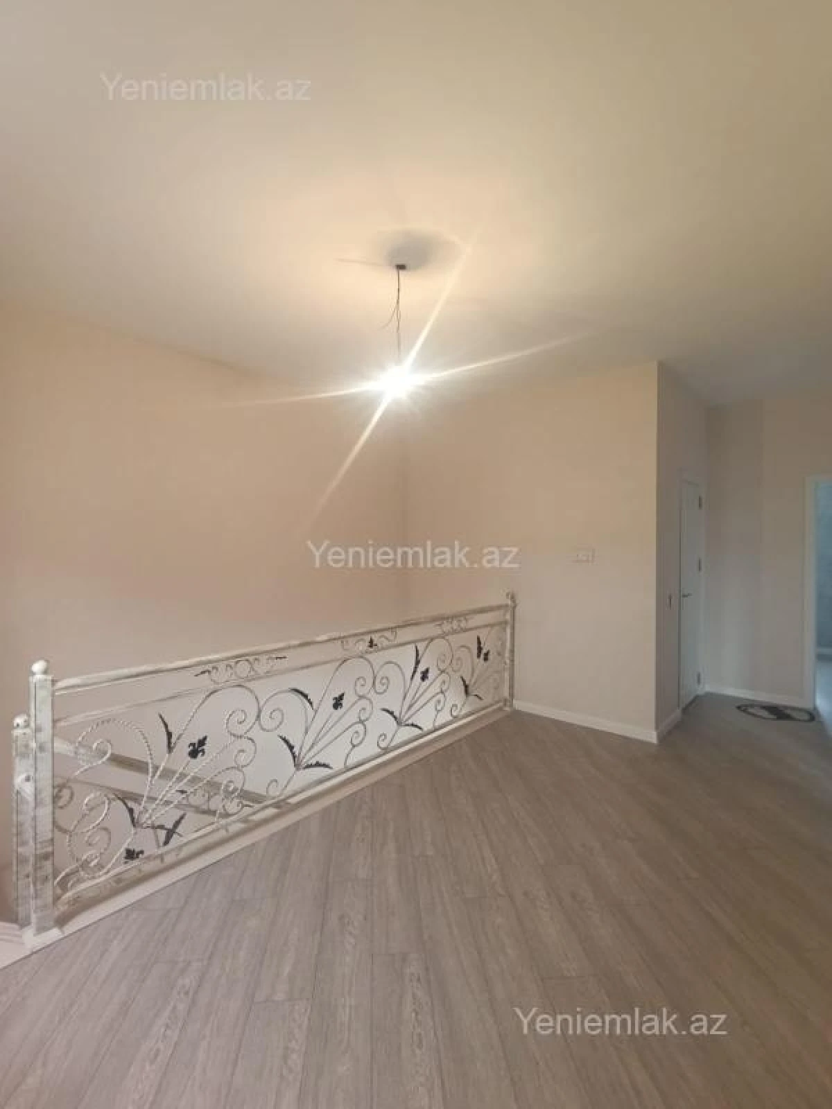 Satılır 4 otaqlı həyət evi 190 m²