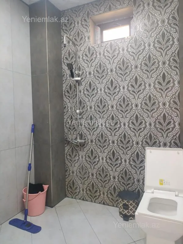 Satılır 4 otaqlı həyət evi 190 m²