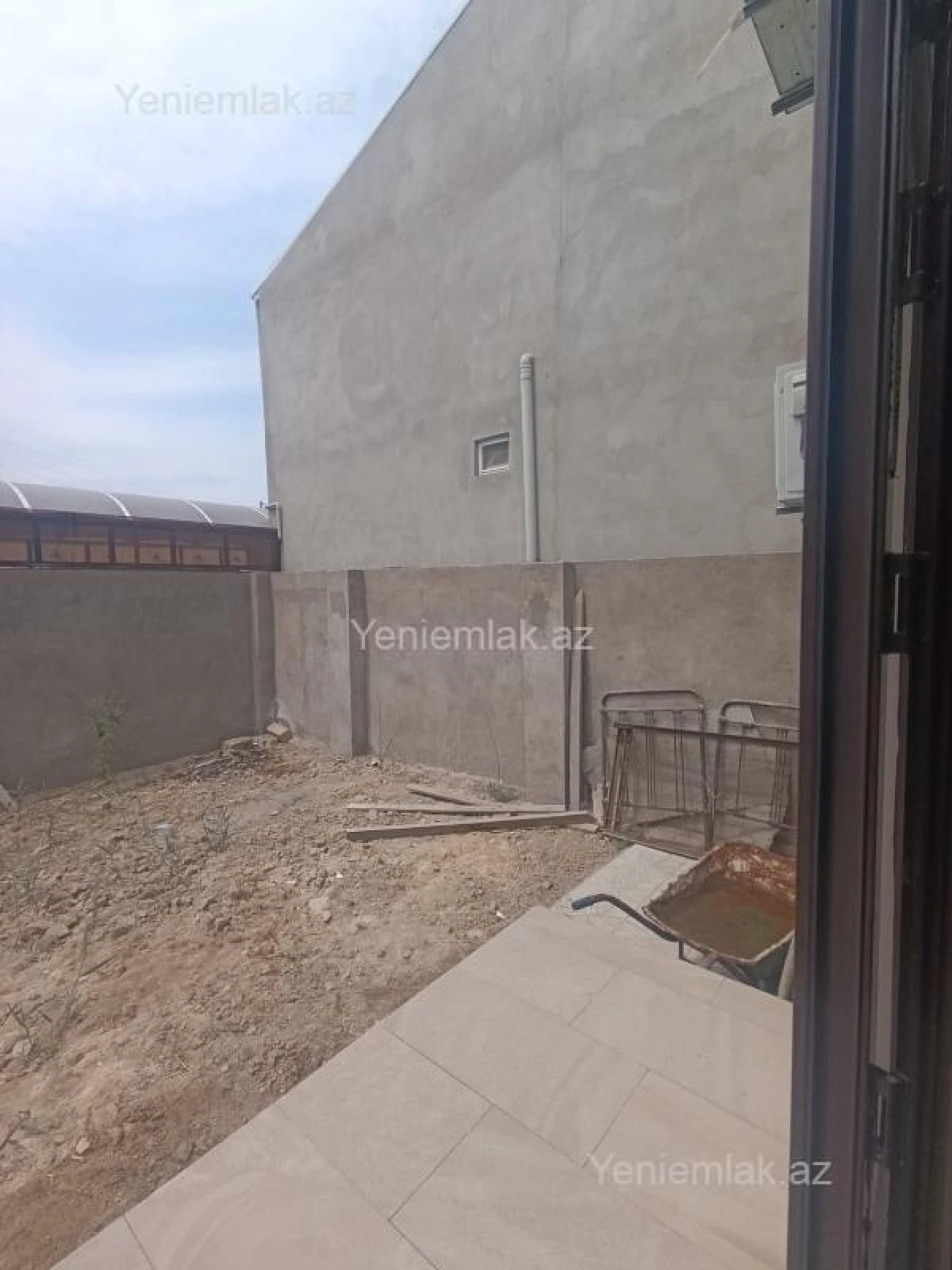 Satılır 4 otaqlı həyət evi 190 m²