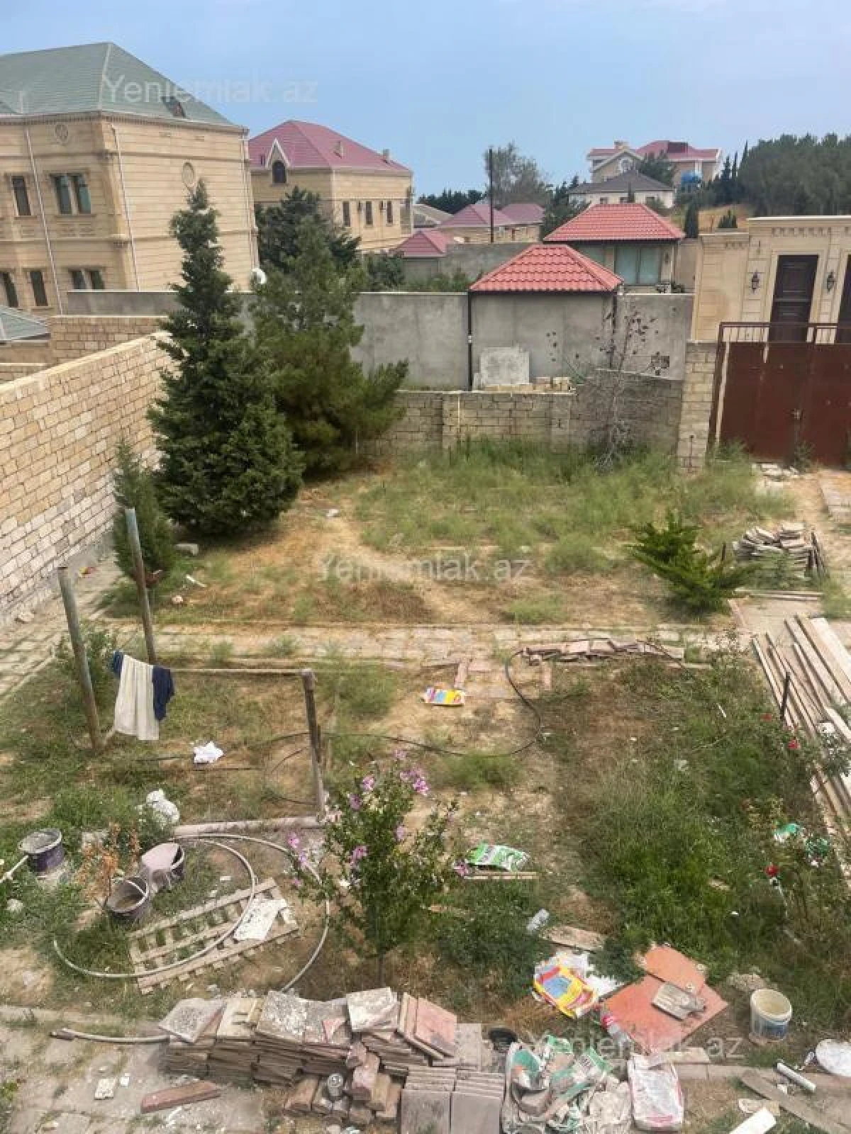Satılır 7 otaqlı həyət evi 350 m²