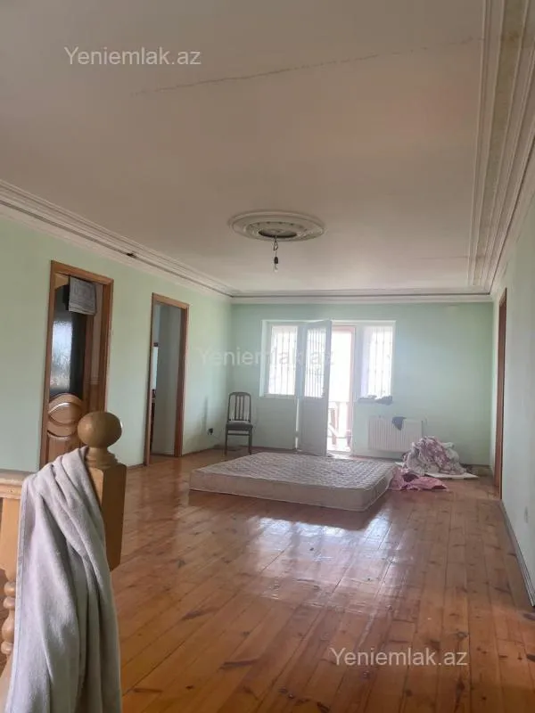 Satılır 7 otaqlı həyət evi 350 m²