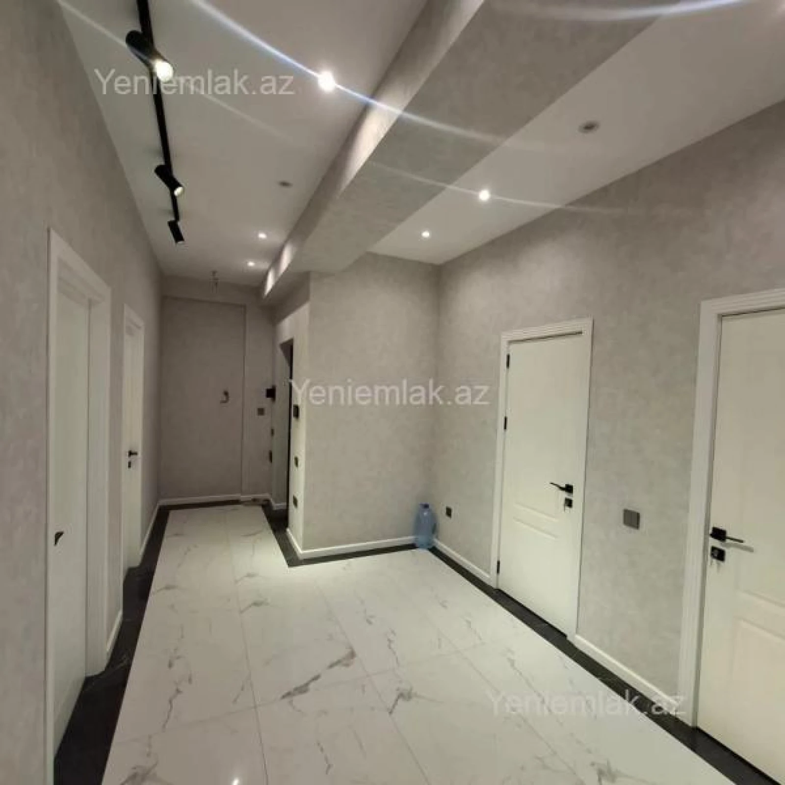 Satılır 3 otaqlı yeni tikili 97 m²