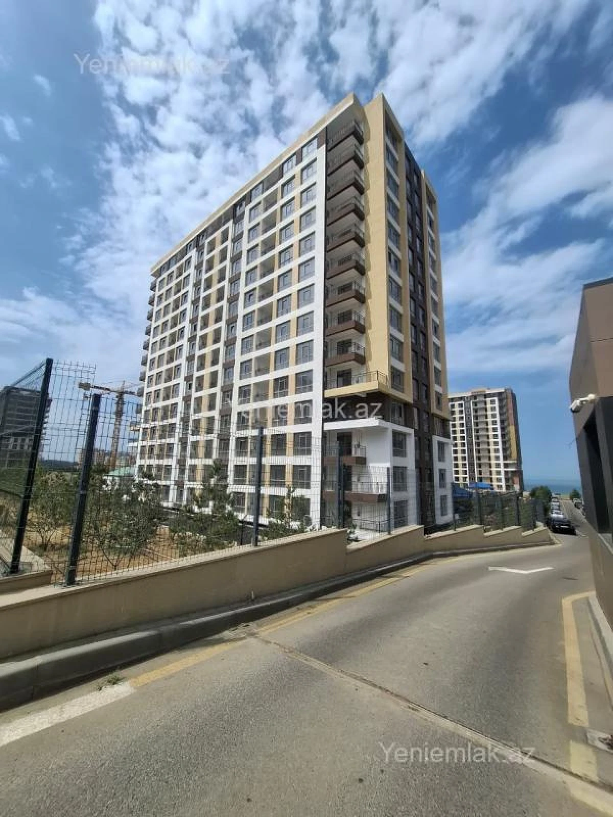 Satılır 2 otaqlı yeni tikili 68 m²