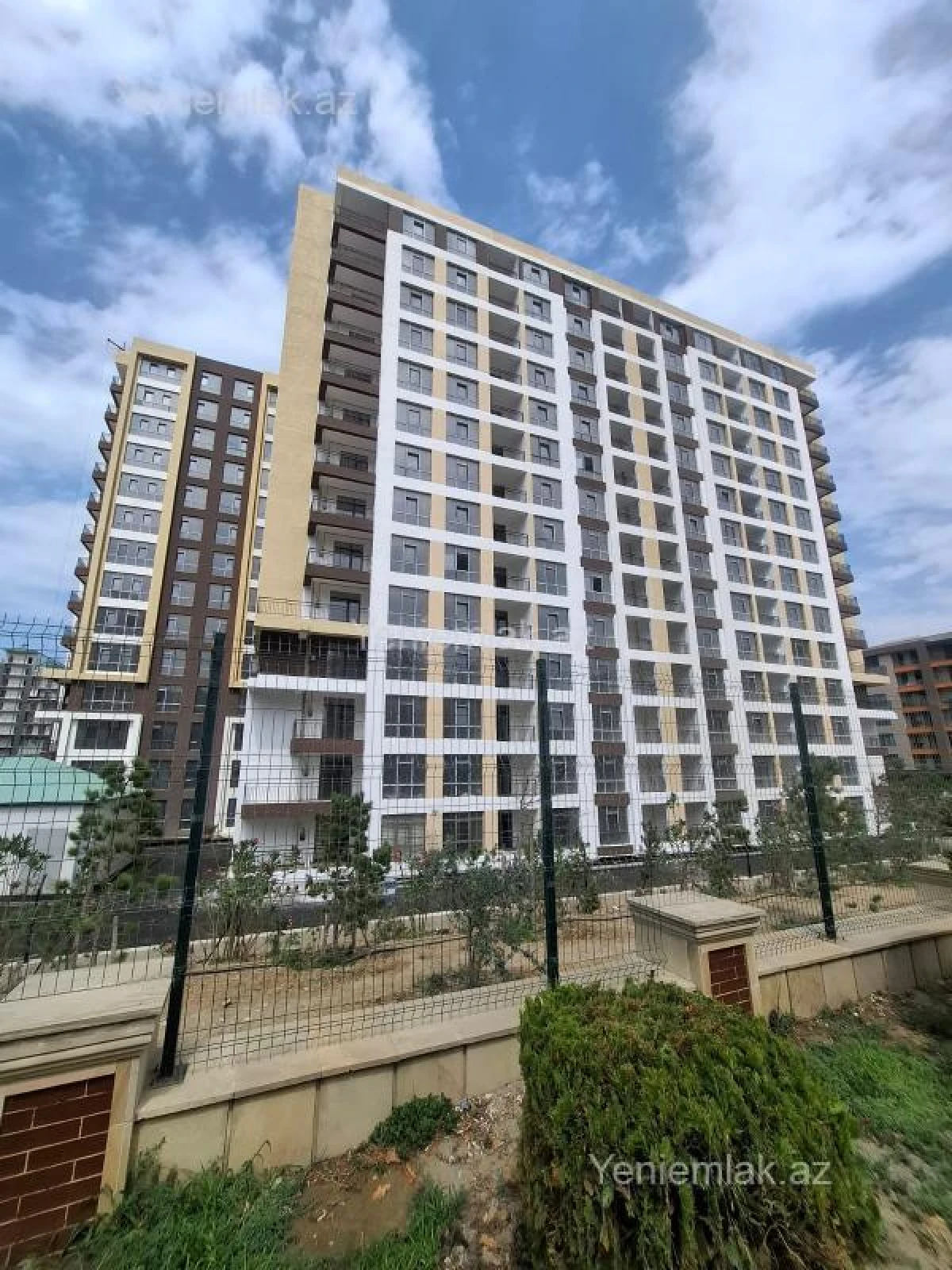 Satılır 2 otaqlı yeni tikili 68 m²