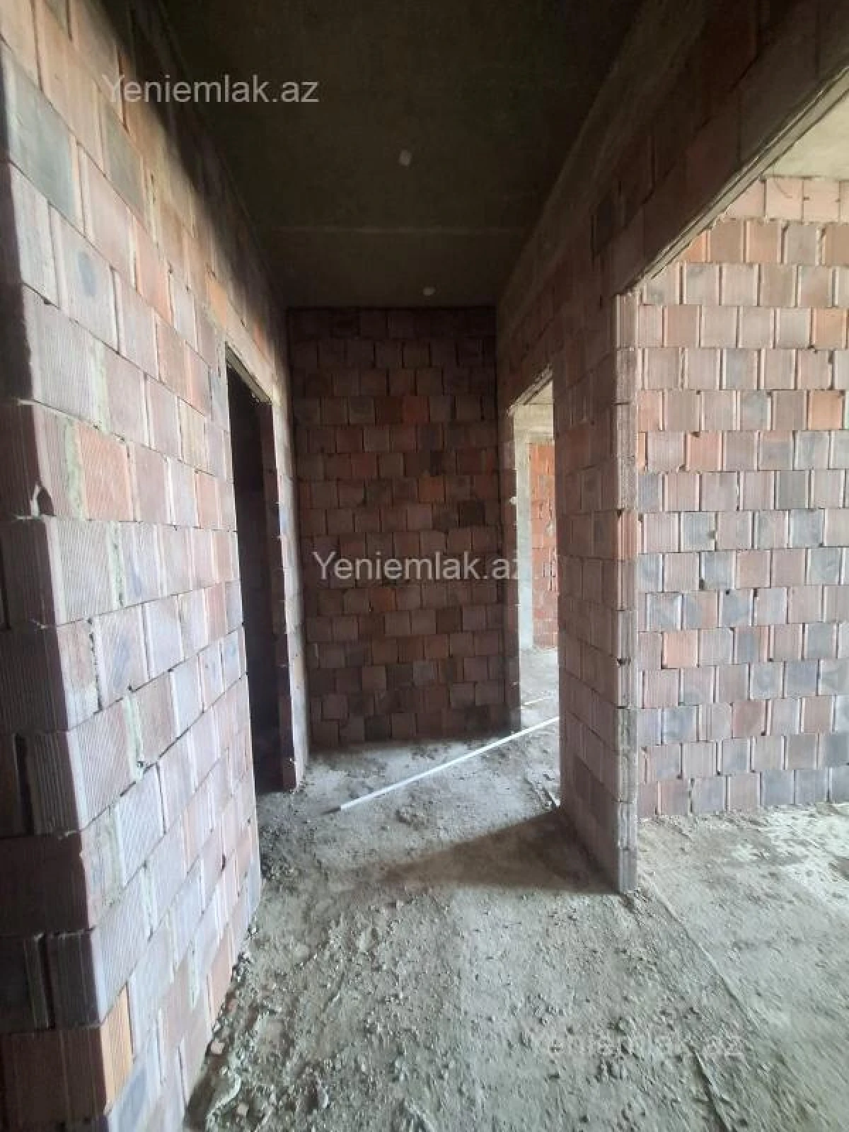 Satılır 2 otaqlı yeni tikili 68 m²