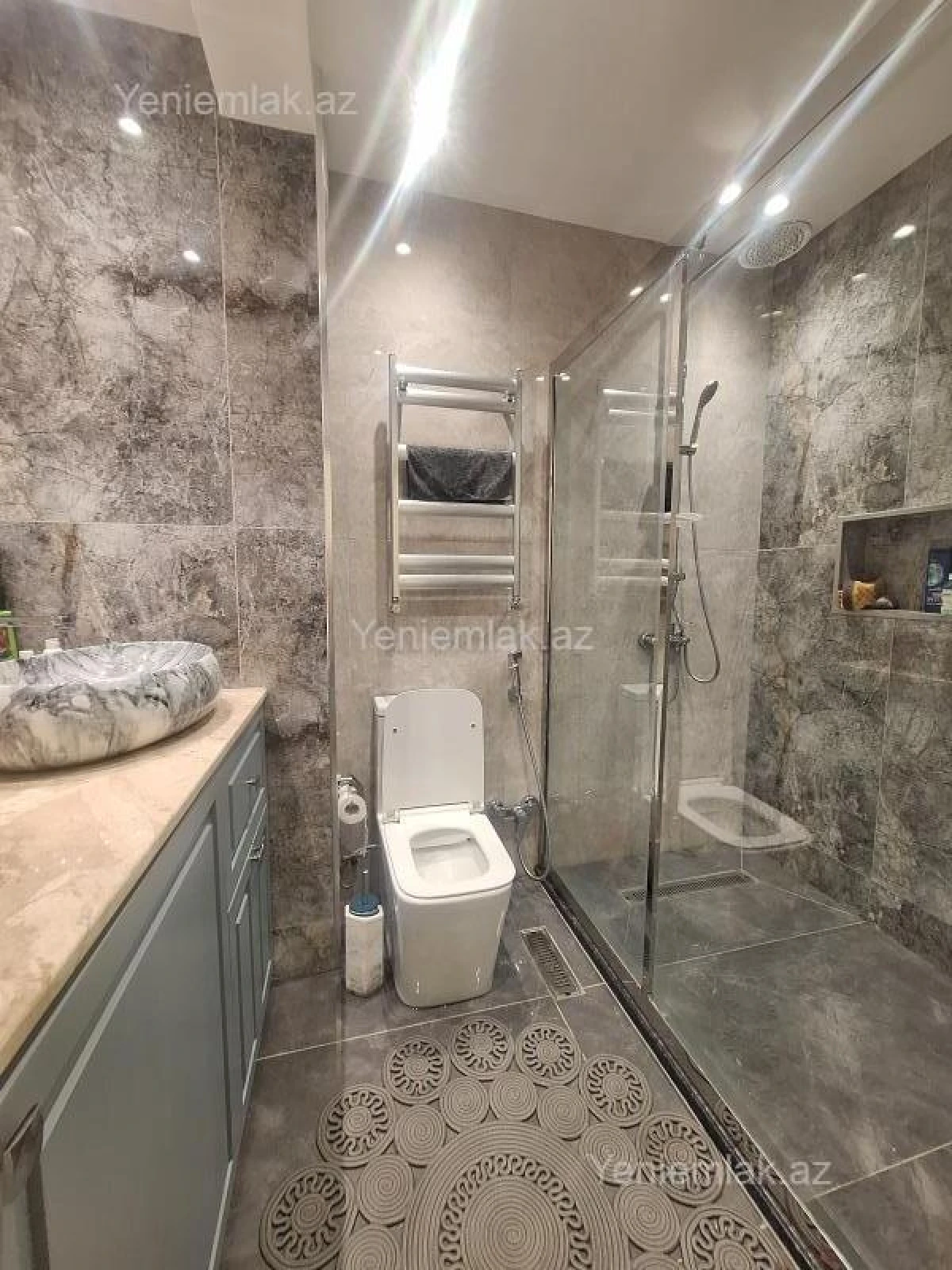 Satılır 4 otaqlı köhnə tikili 85 m²