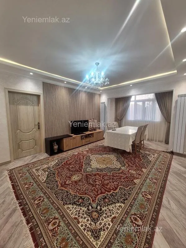 Satılır 4 otaqlı köhnə tikili 85 m²