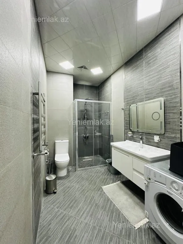 Satılır 4 otaqlı yeni tikili 182 m²