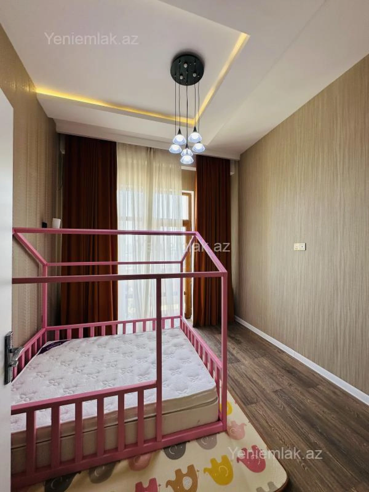 Satılır 4 otaqlı yeni tikili 182 m²