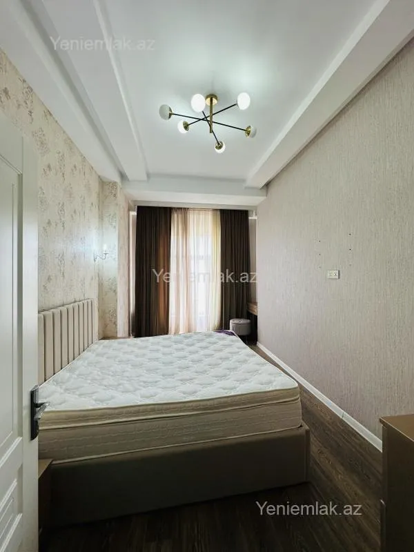 Satılır 4 otaqlı yeni tikili 182 m²