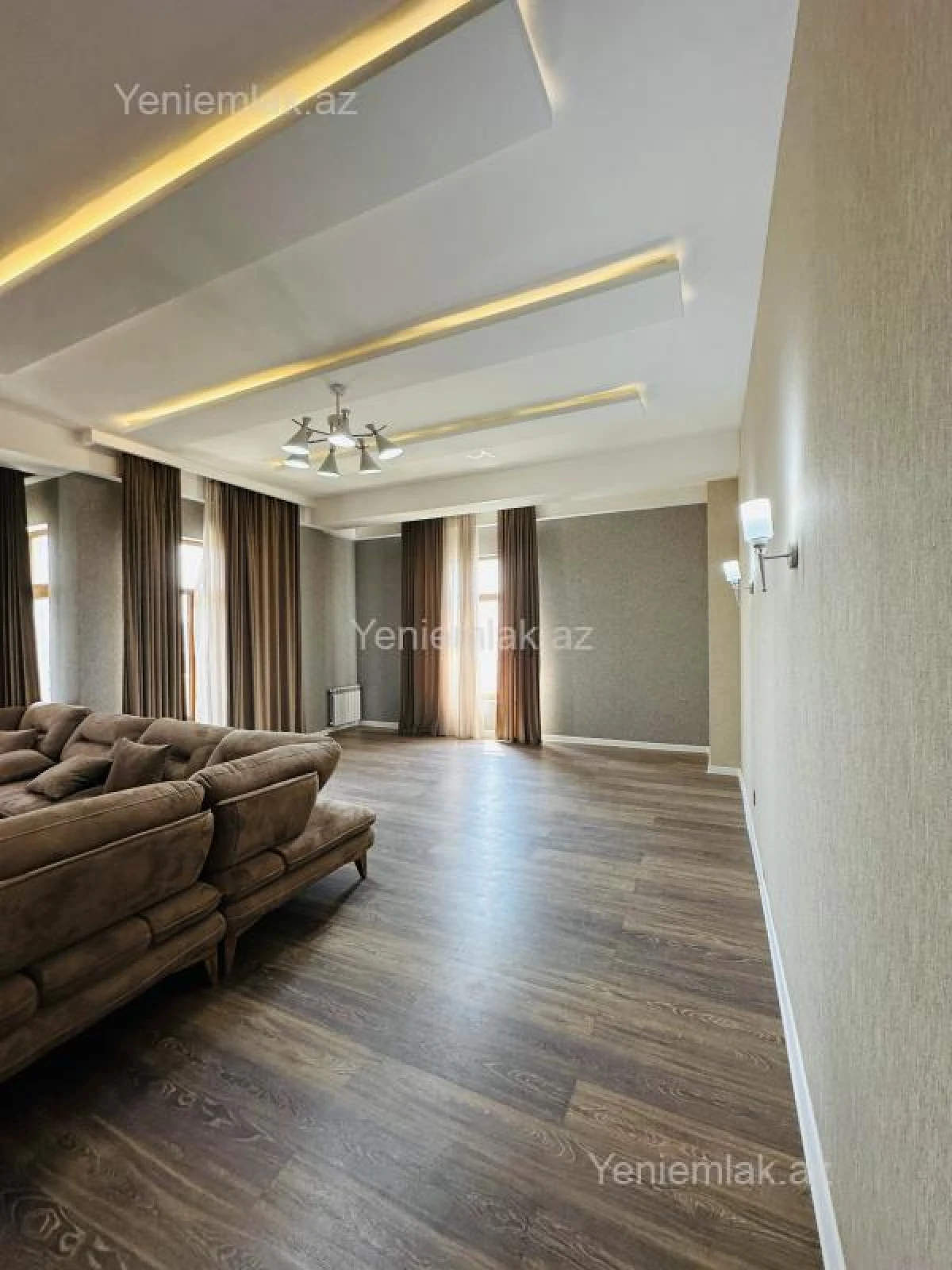 Satılır 4 otaqlı yeni tikili 182 m²