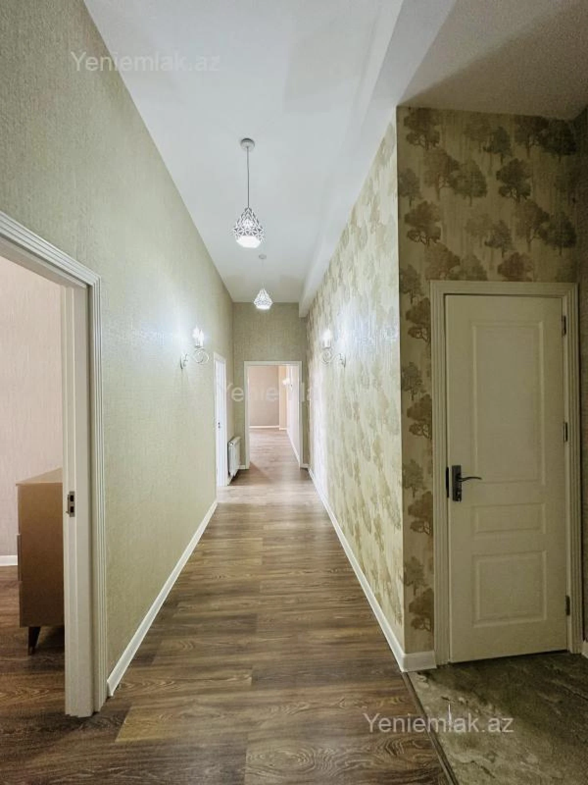 Satılır 4 otaqlı yeni tikili 182 m²