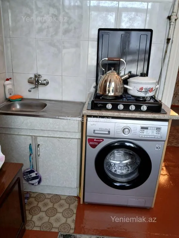 Satılır 2 otaqlı köhnə tikili 58 m²