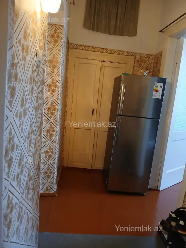 Satılır 2 otaqlı köhnə tikili 58 m²