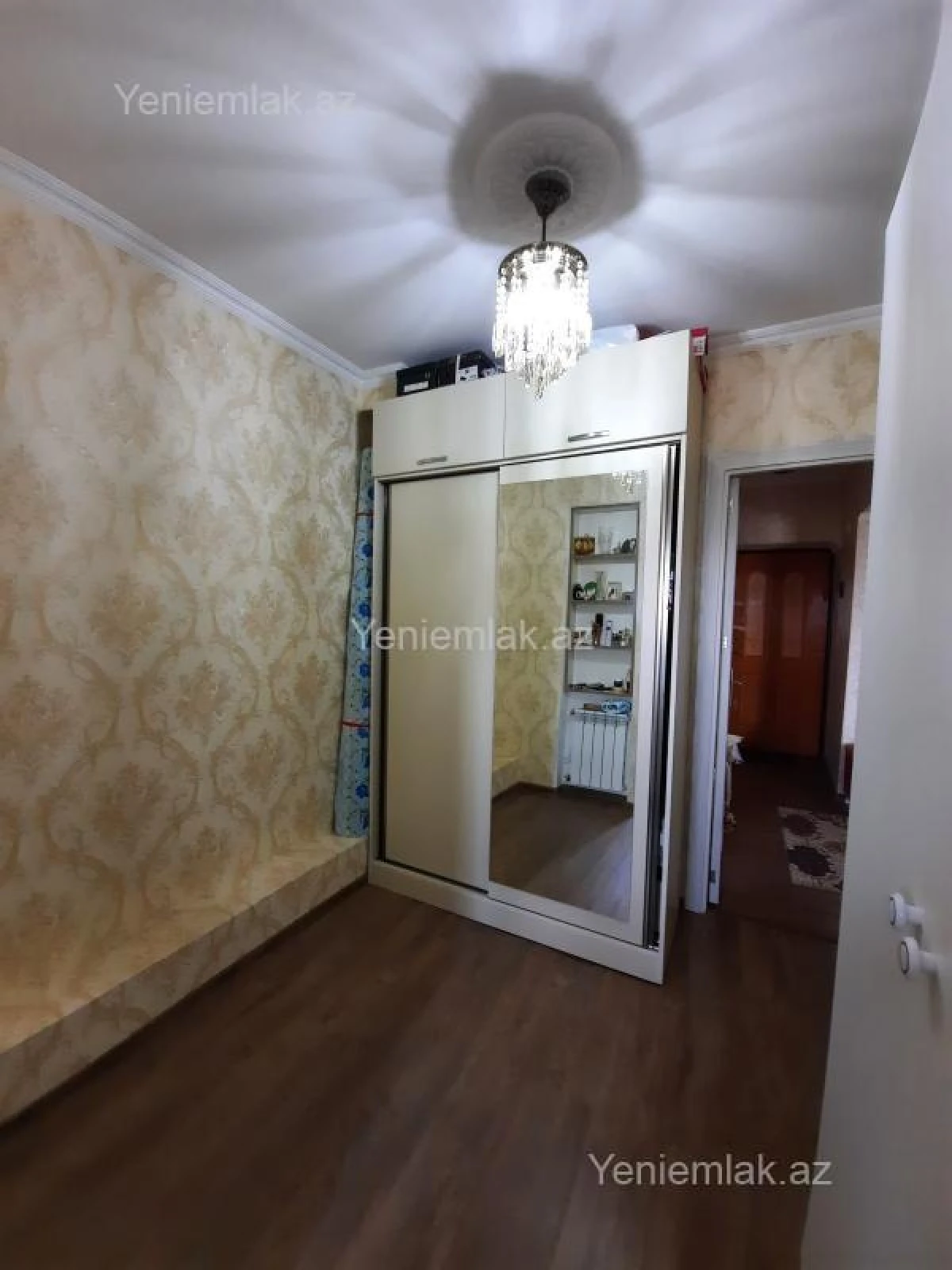 Satılır 2 otaqlı köhnə tikili 52 m²