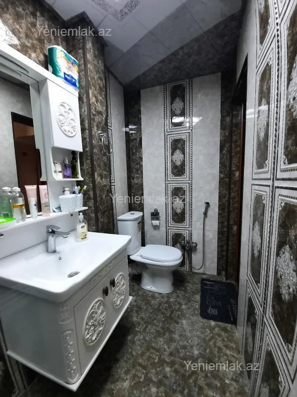 Satılır 2 otaqlı köhnə tikili 52 m²