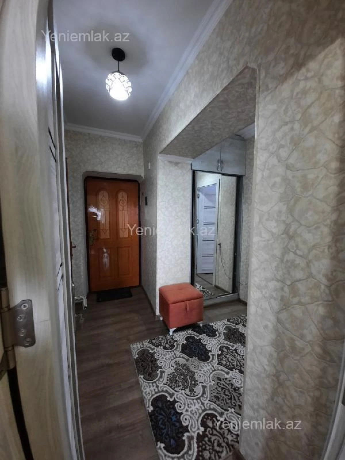Satılır 2 otaqlı köhnə tikili 52 m²