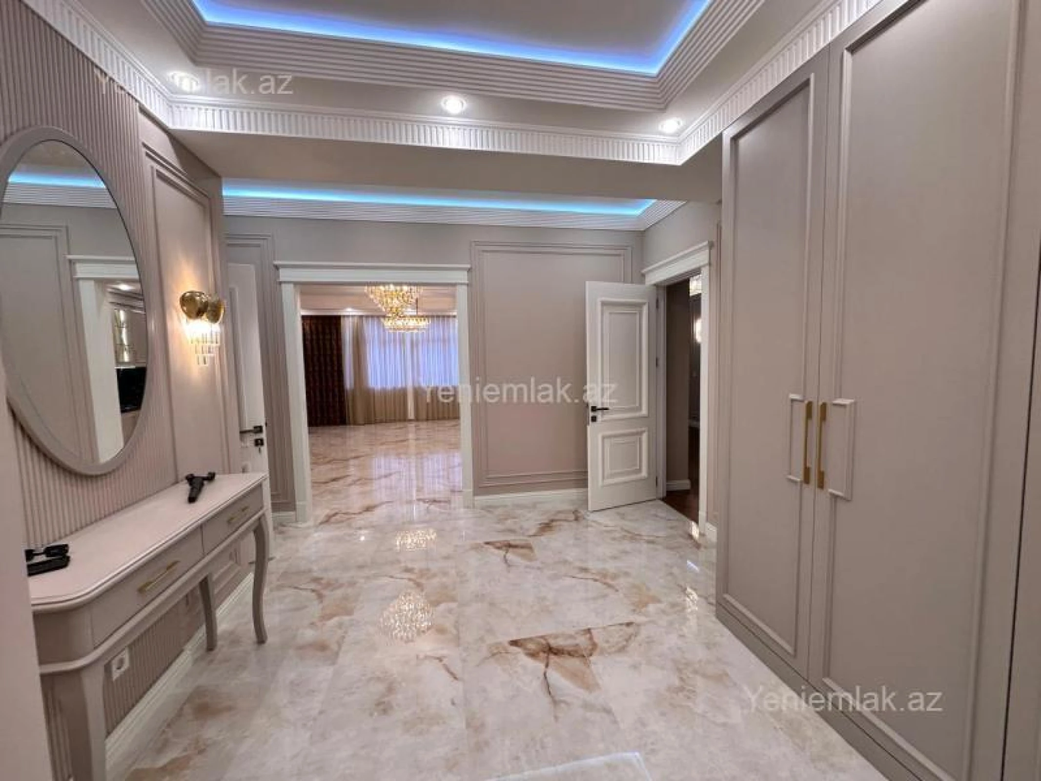 Satılır 3 otaqlı yeni tikili 115 m²