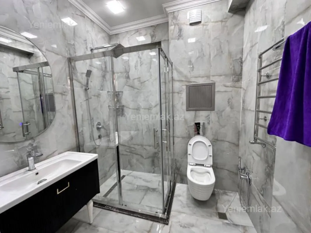 Satılır 3 otaqlı yeni tikili 115 m²