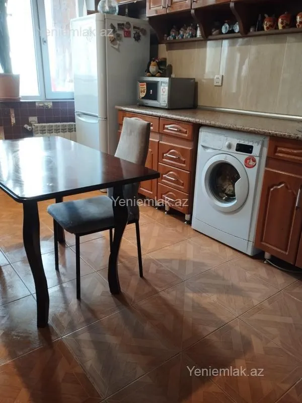 Satılır 2 otaqlı yeni tikili 70 m²