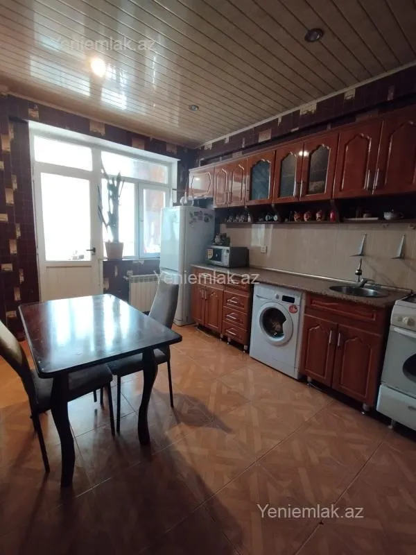 Satılır 2 otaqlı yeni tikili 70 m²