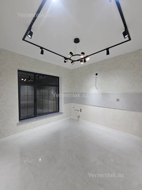 Satılır 5 otaqlı həyət evi 190 m²