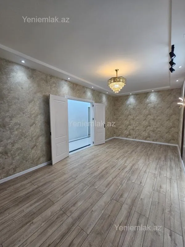 Satılır 5 otaqlı həyət evi 190 m²