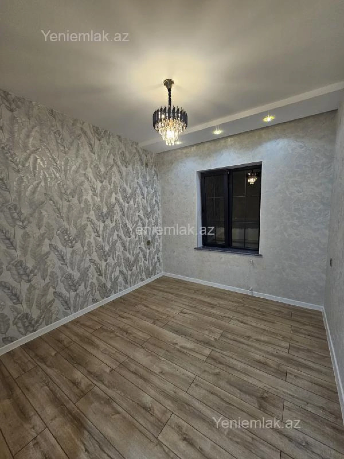 Satılır 5 otaqlı həyət evi 190 m²