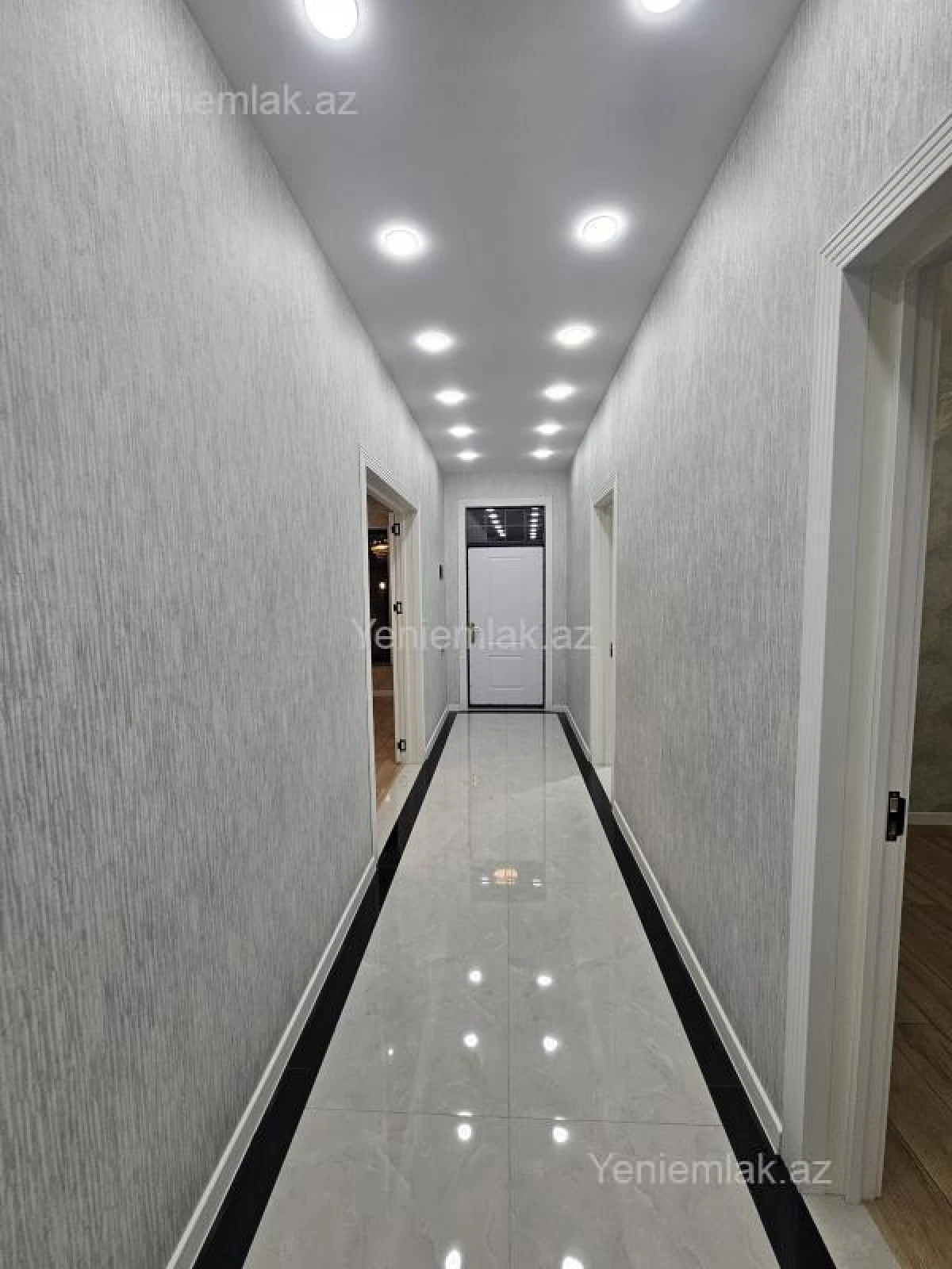 Satılır 5 otaqlı həyət evi 190 m²