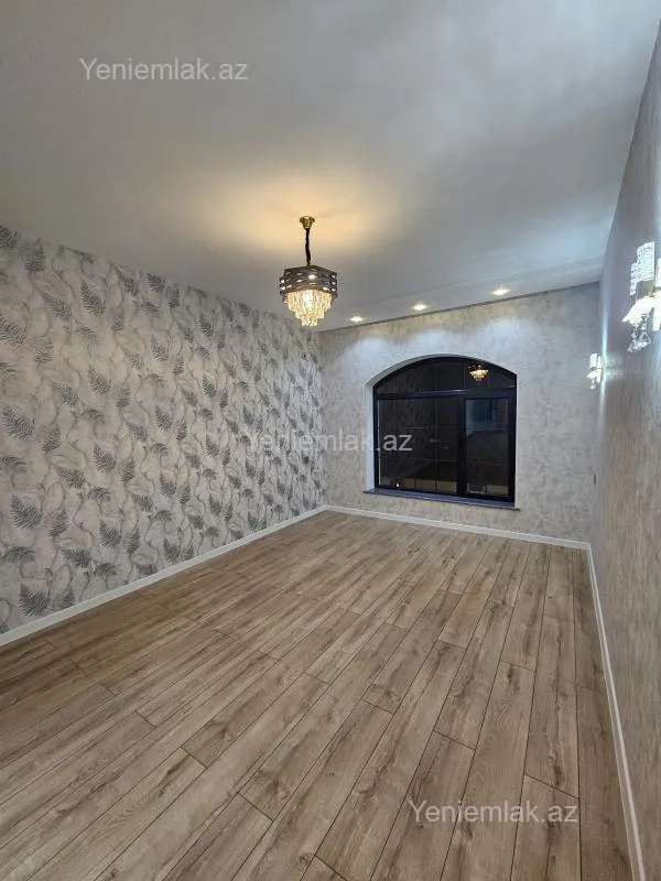 Satılır 5 otaqlı həyət evi 190 m²