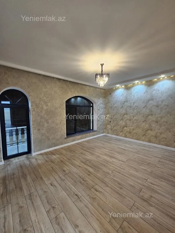 Satılır 5 otaqlı həyət evi 190 m²