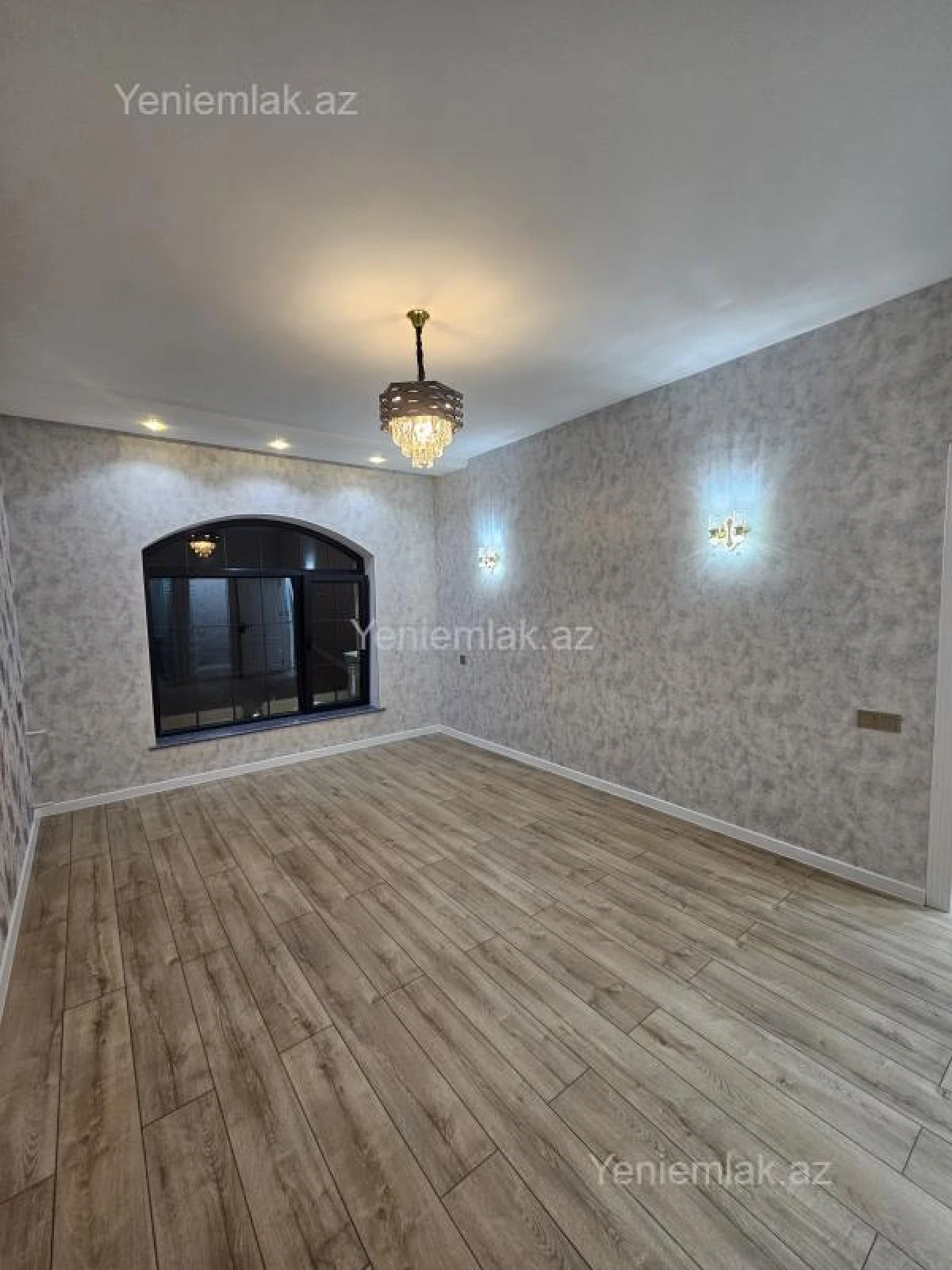 Satılır 5 otaqlı həyət evi 190 m²