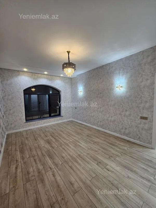 Satılır 5 otaqlı həyət evi 190 m²