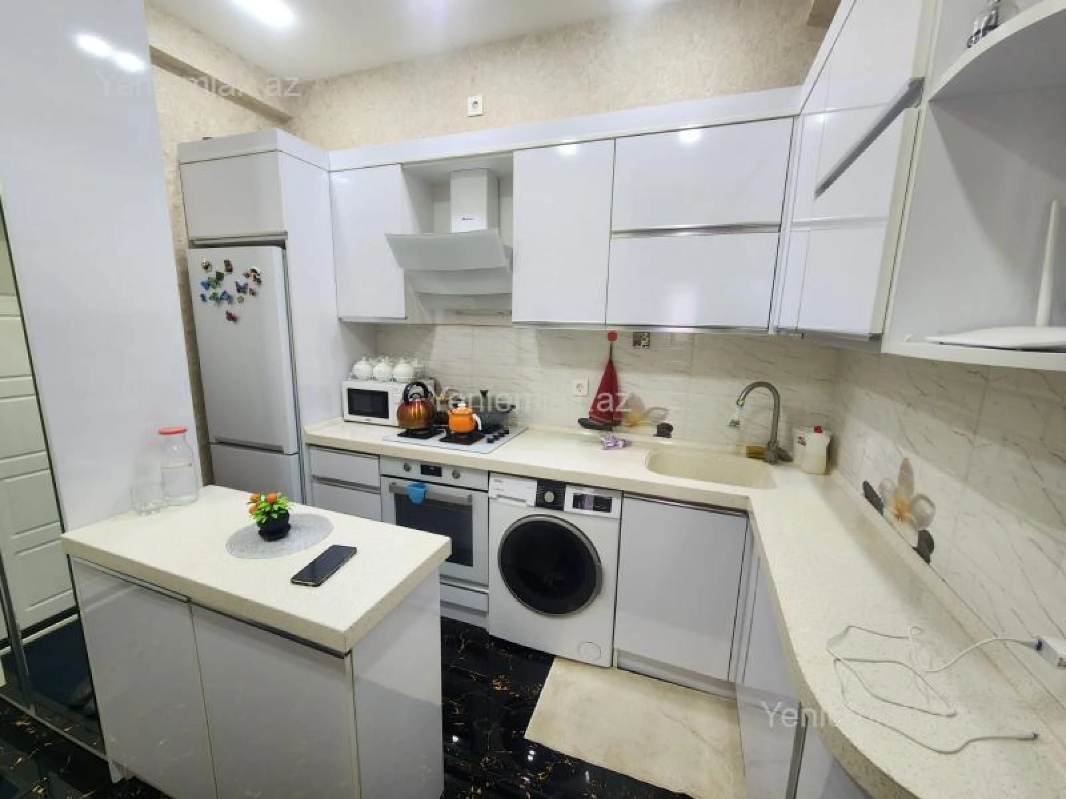 Satılır 3 otaqlı yeni tikili 64 m²