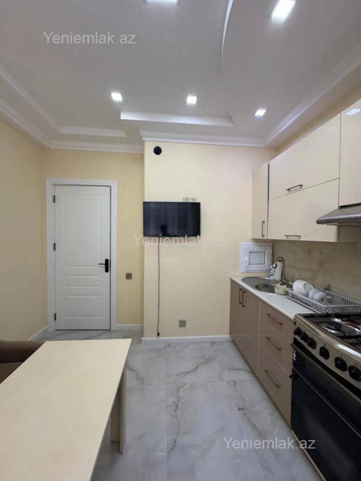 Satılır 2 otaqlı yeni tikili 65 m²