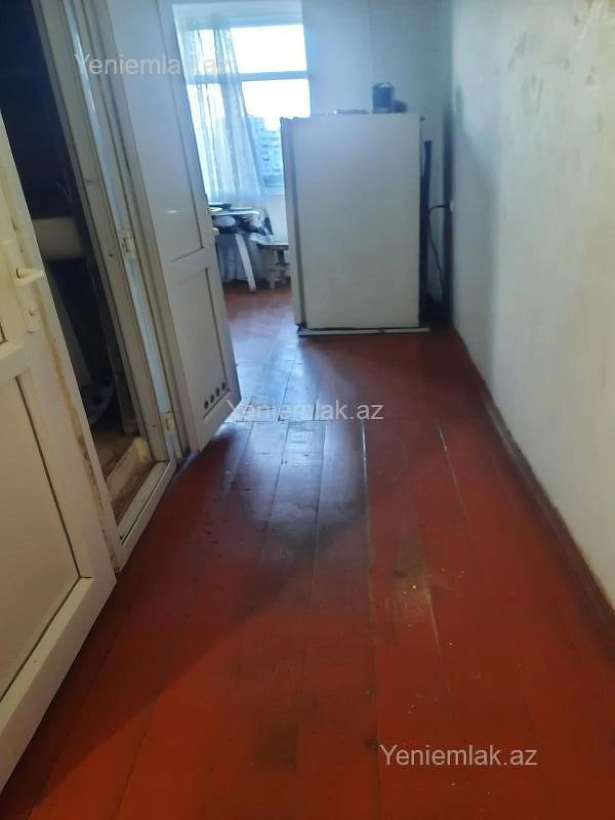 Satılır 5 otaqlı köhnə tikili 120 m²